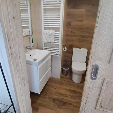 Ap1, Hrubá Skála, Nad Lípou *