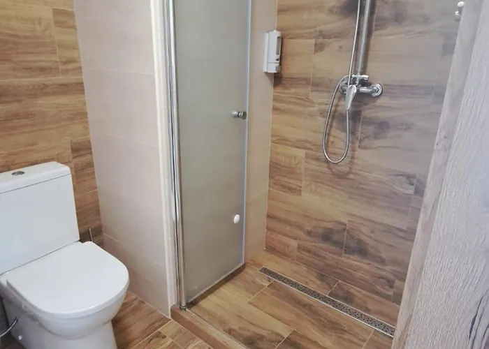 Ap1, Hruba Skala, Nad Lipou * Hrubá Skála